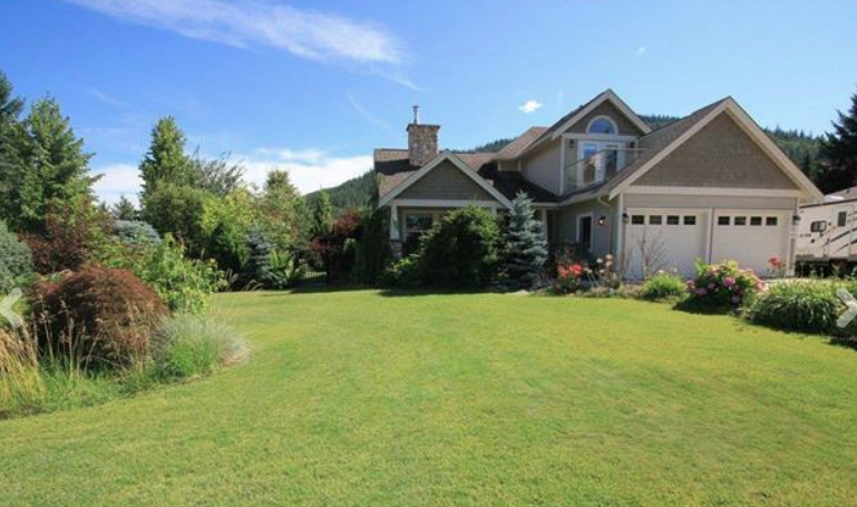 SE Salmon Arm Home For Sale